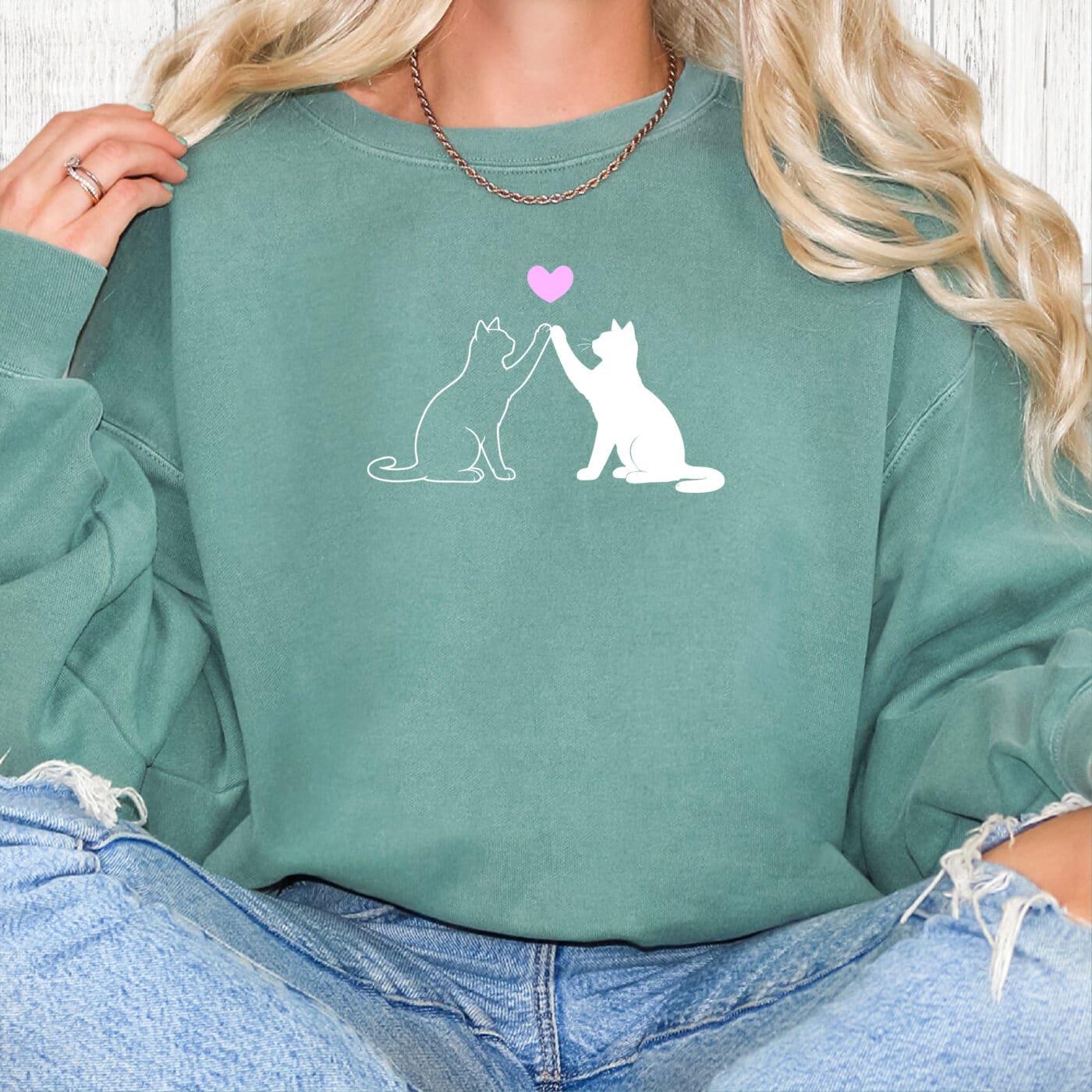 Comfort Colors Cat Love High-Five Premium Sweatshirt – Light Green