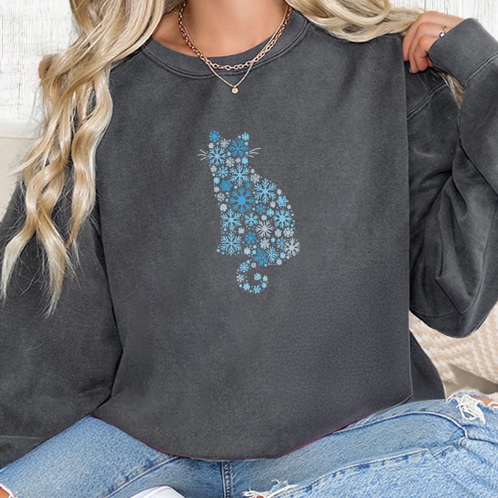 Comfort Colors Snowflake Kitty Premium Sweatshirt - Pepper